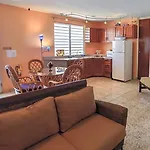 Lemontree Oceanfront Cottages
