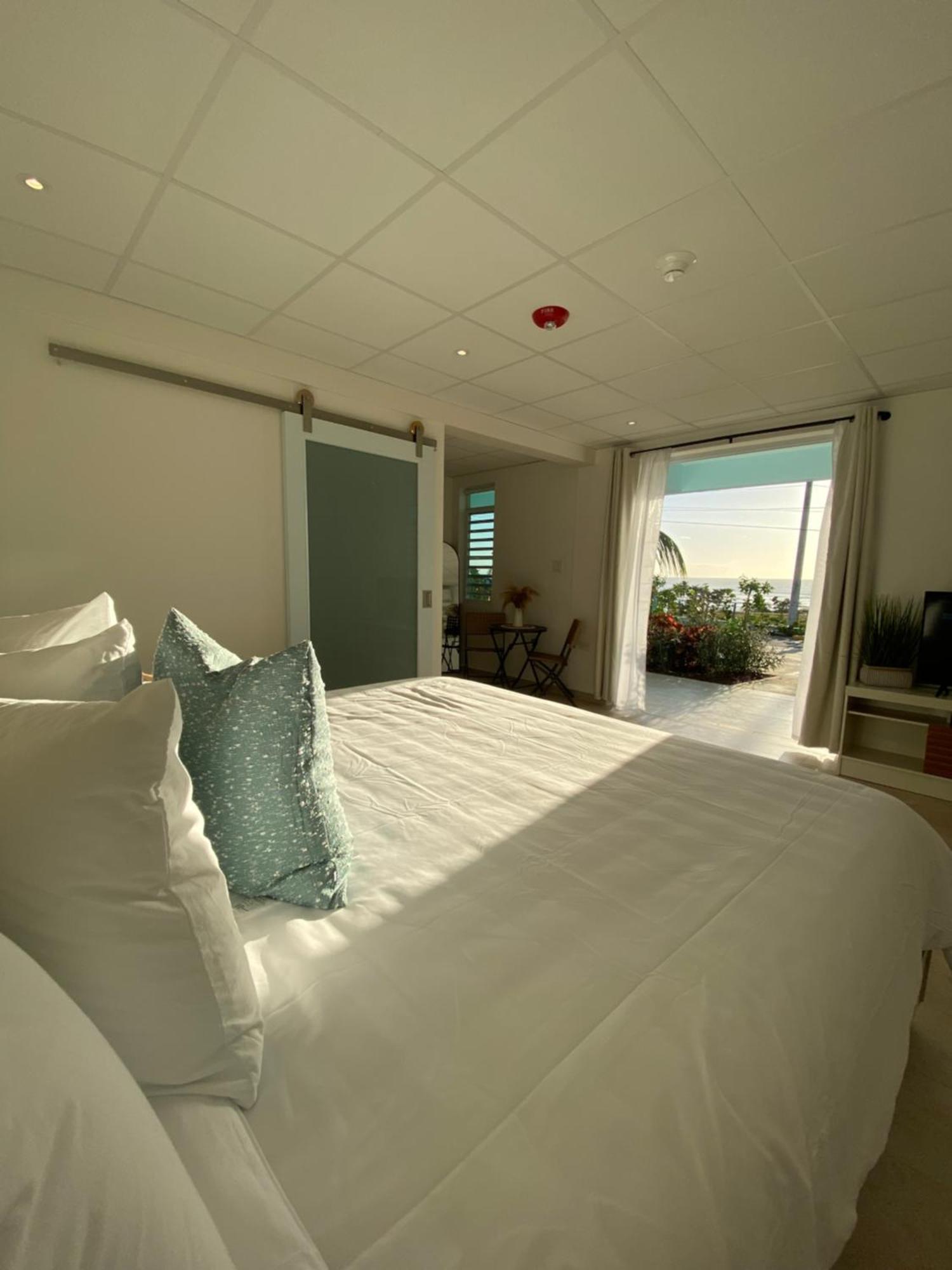 Tres Palmas By La Cambija Hotel *