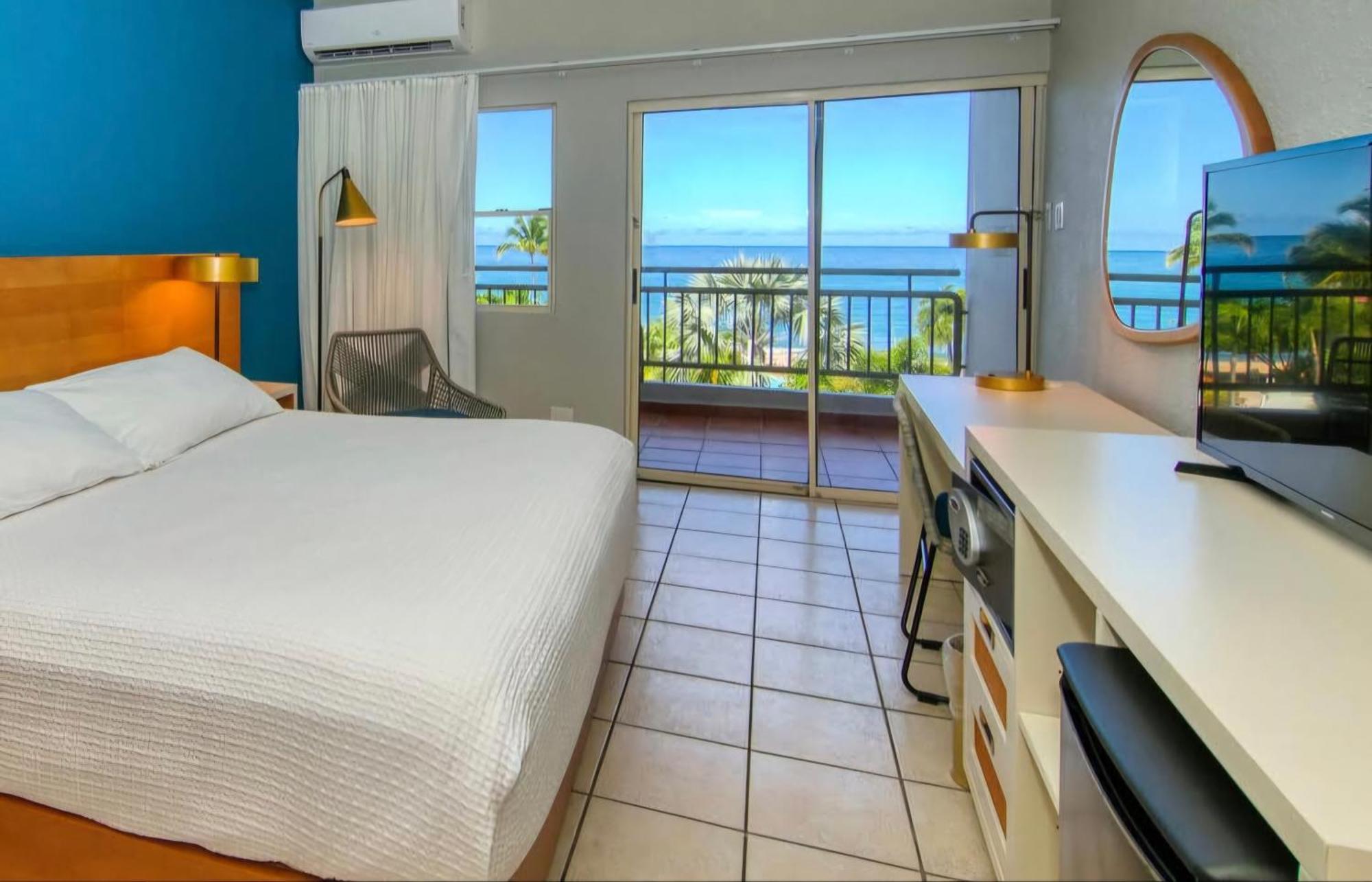 Hotel Of The Seas Grand Caribbean