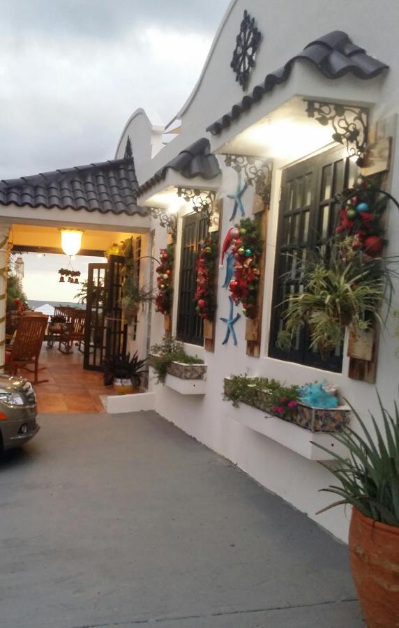 Casa Bonita Inn *
