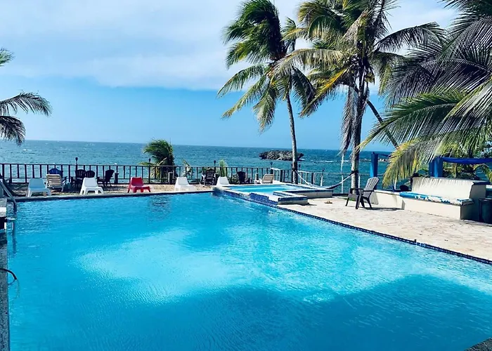 Ventana Al Atlantico At Arecibo 681 Ocean Drive