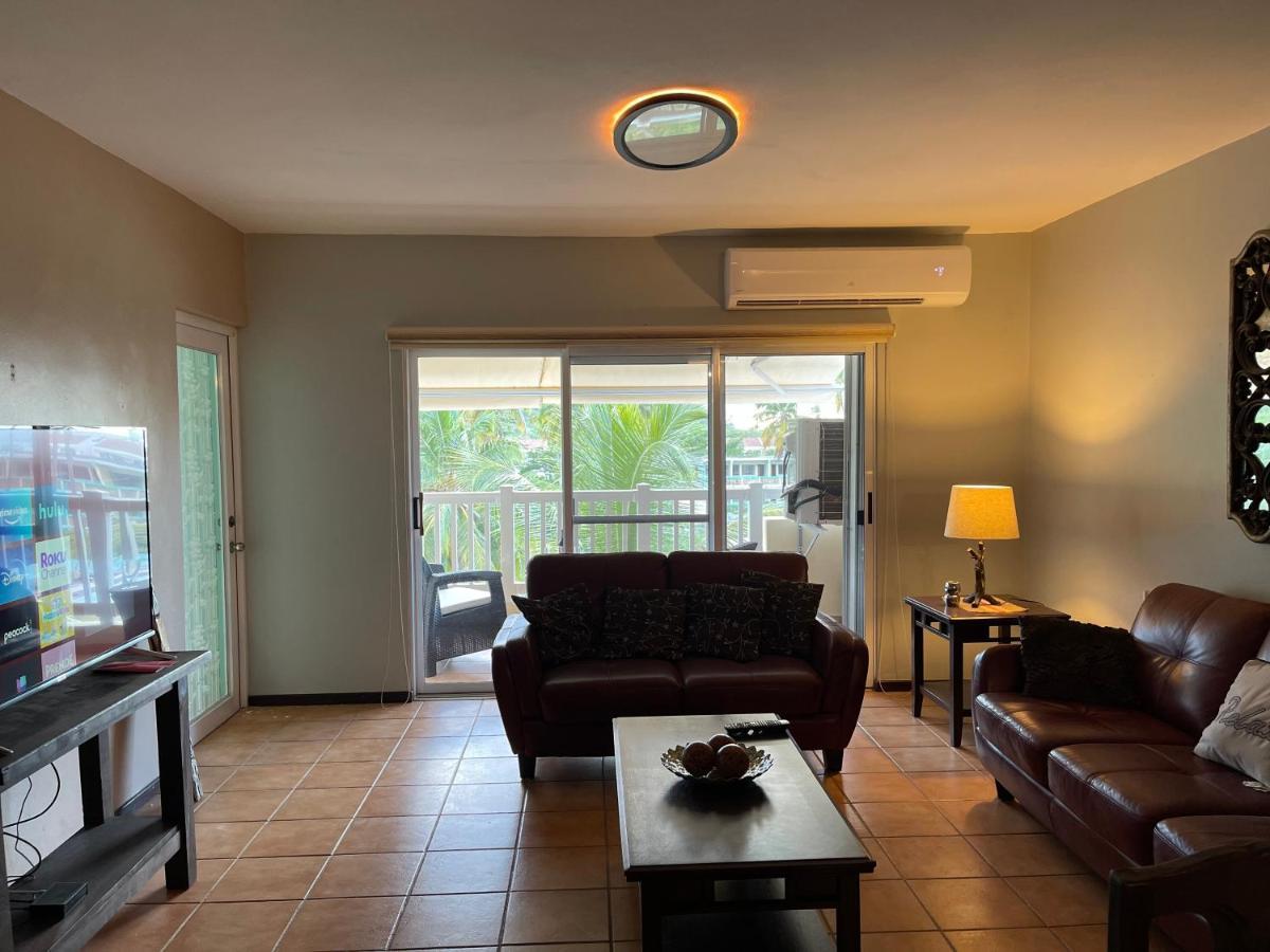 Court Apartment Isabela