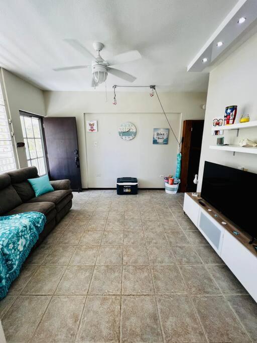 Apartment 2-br Modern Oceanfront Steps From Playa Sucia