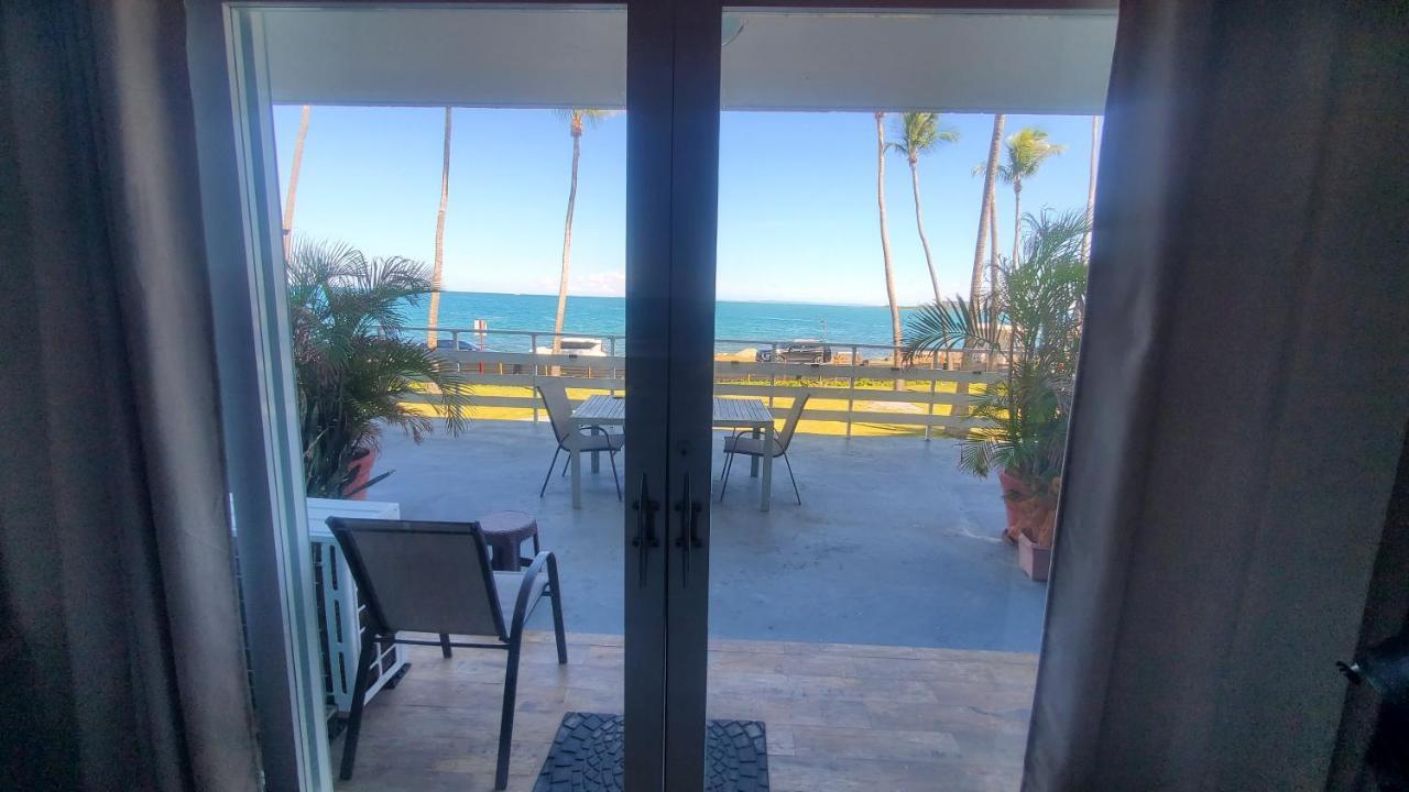 Nauetik, Ocean Front! Great View *