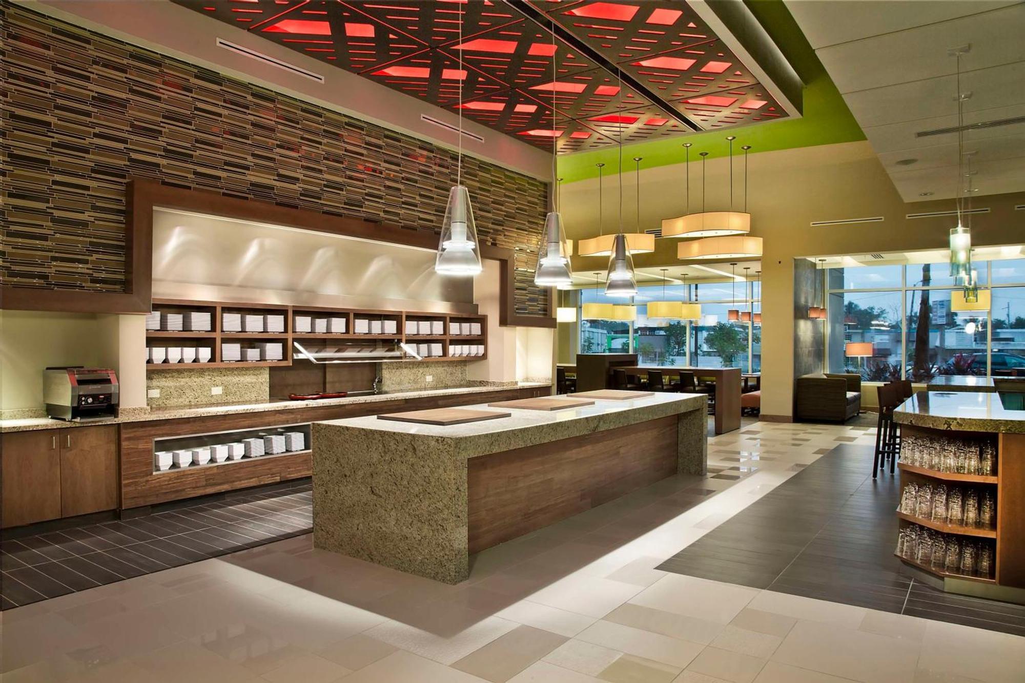 Hyatt Place Hotel Bayamon