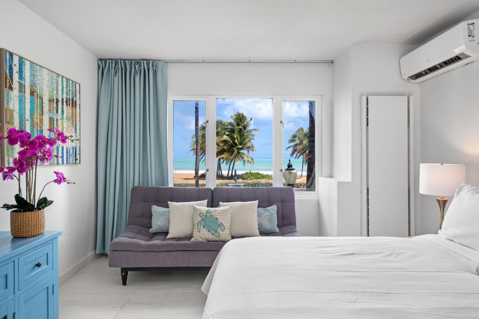 Beachfront In The Rio Mar *