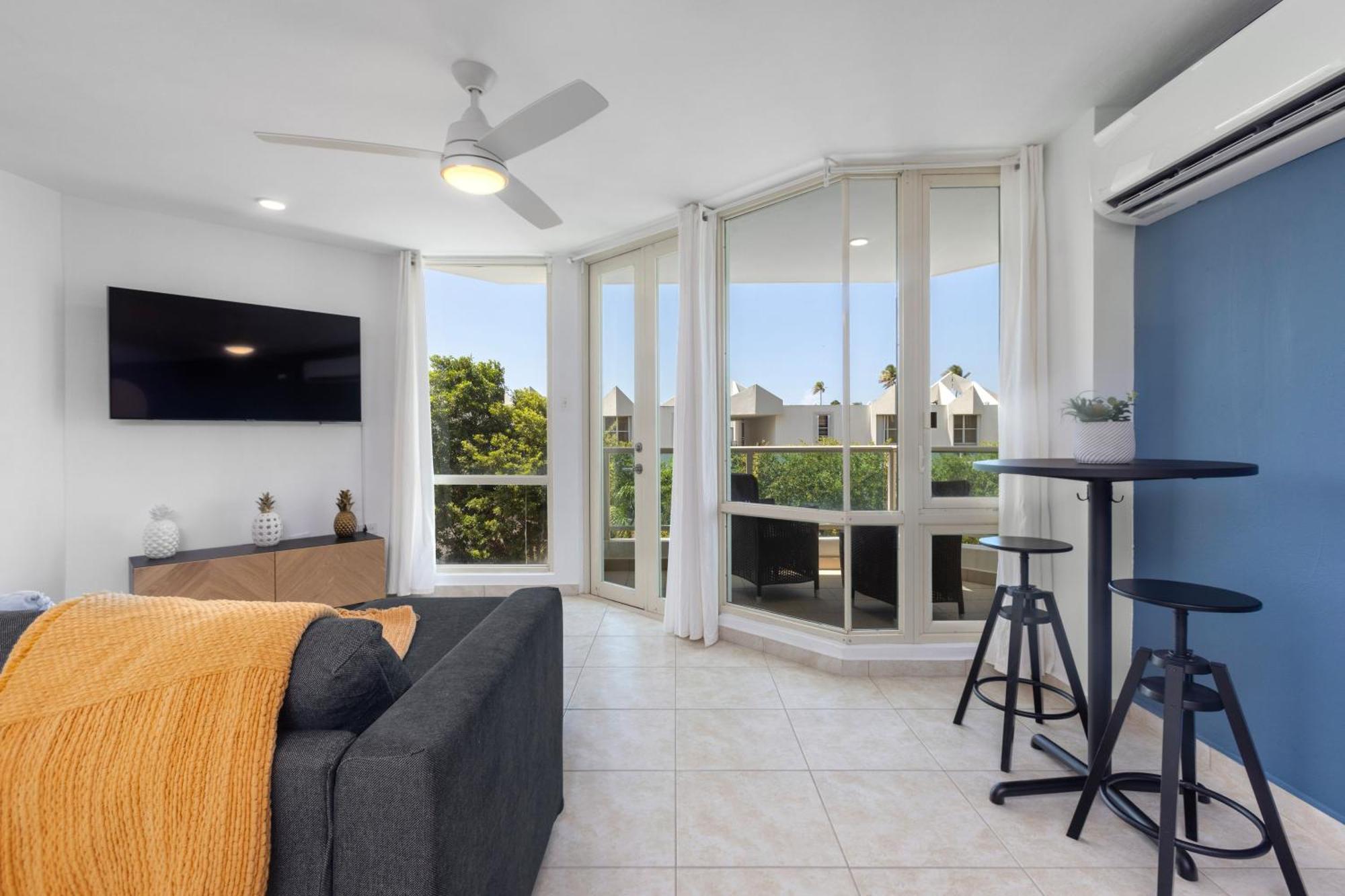 Apartment Balcony With Views Pool Access Rio Grande