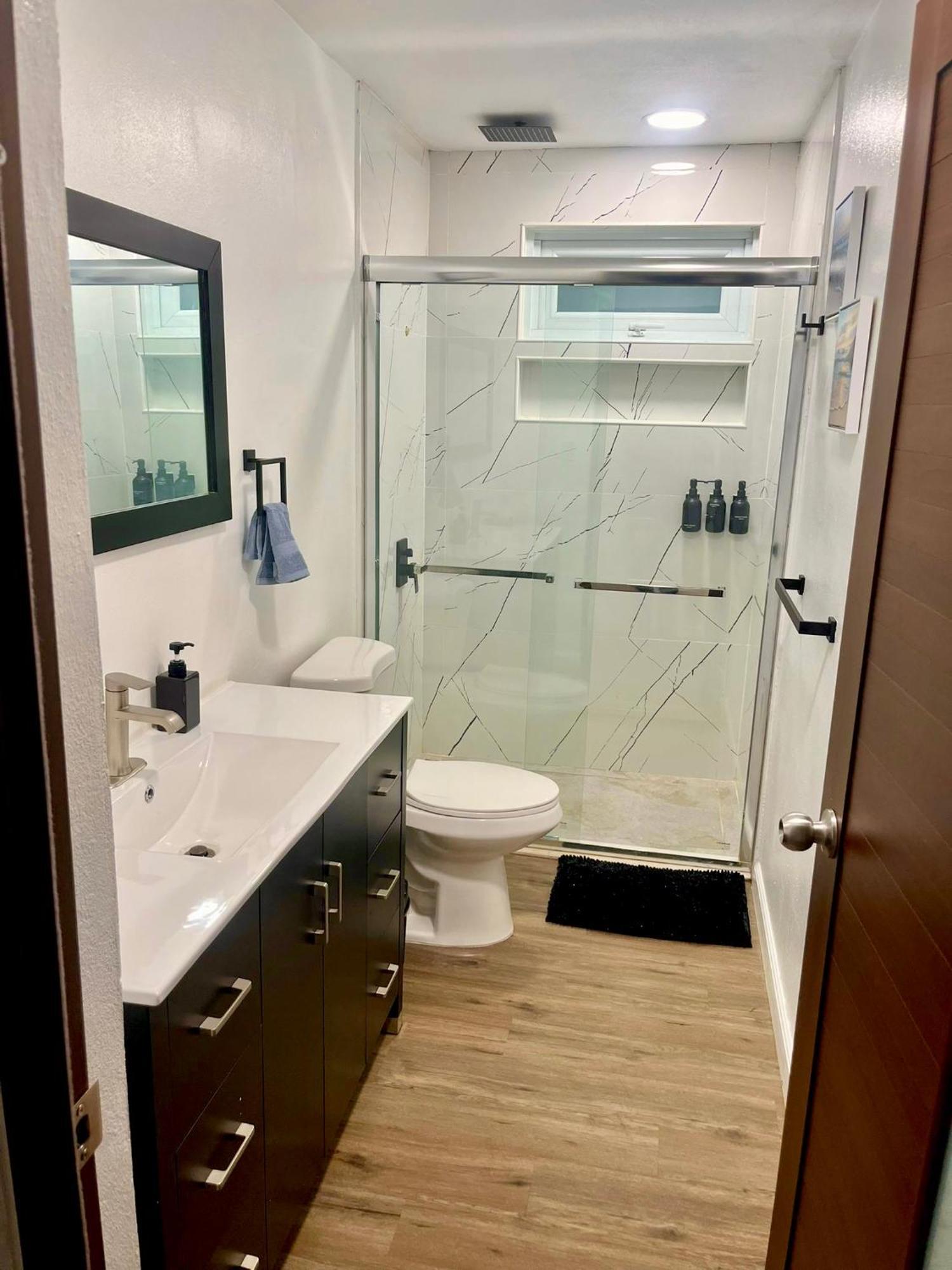 Modern Oceanfront Apartment Arecibo