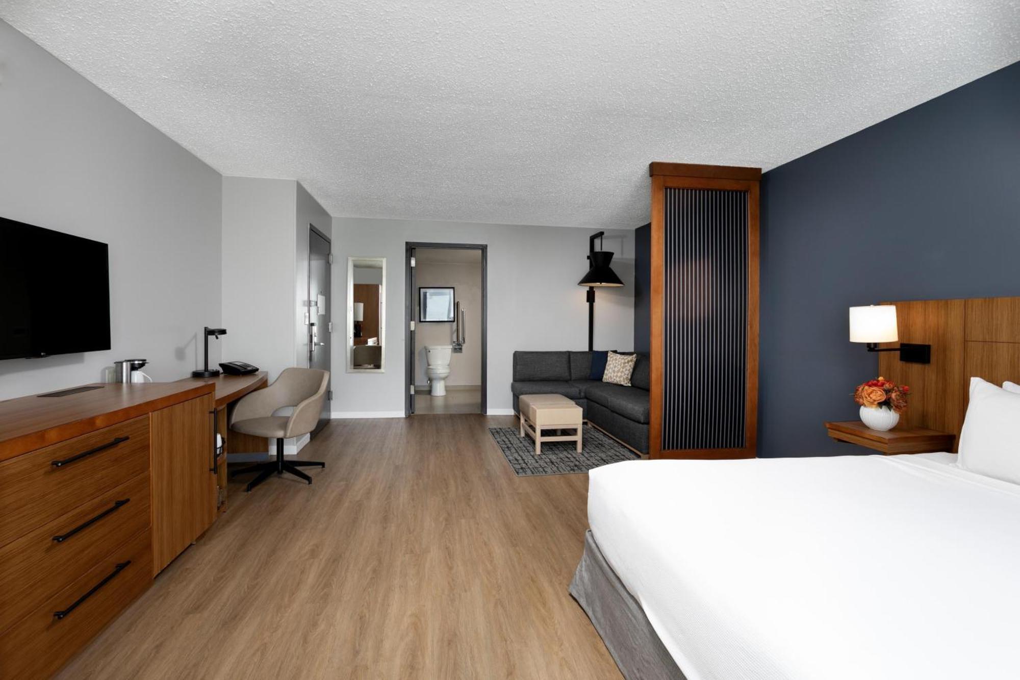 Hyatt Place 3*