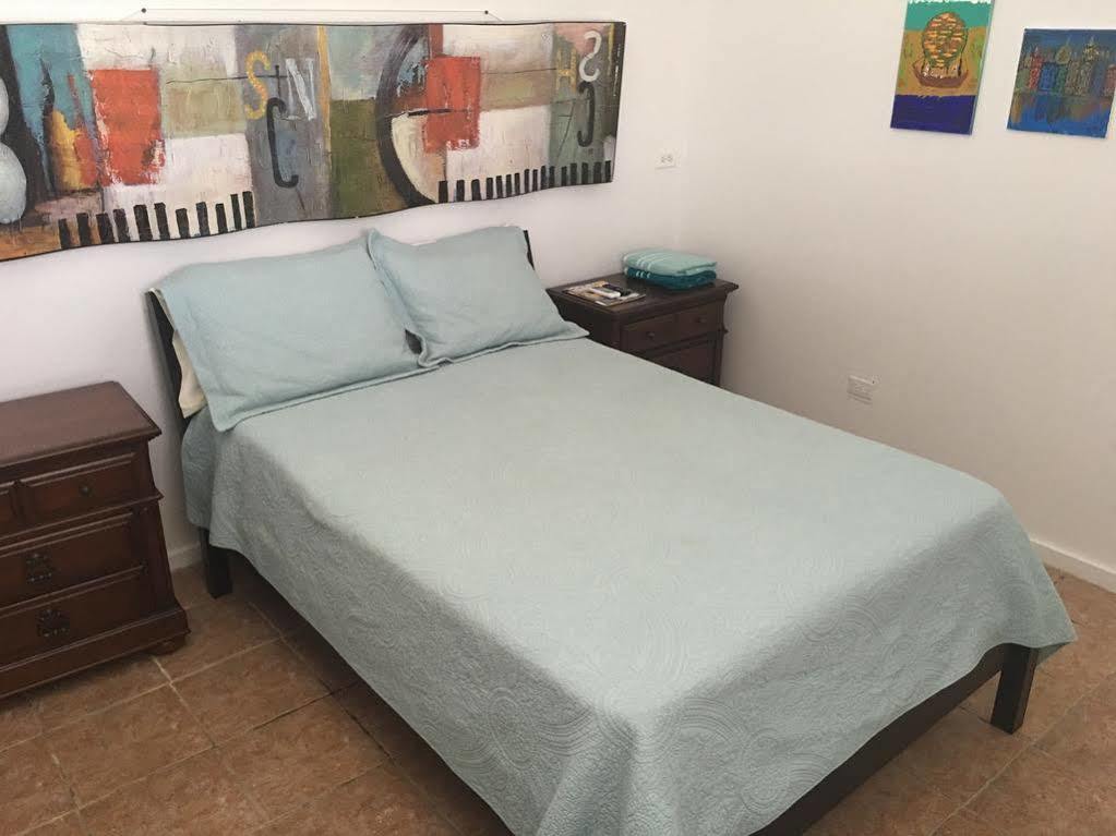 Ventana Al Atlantico At Arecibo 681 Ocean Drive * Islote