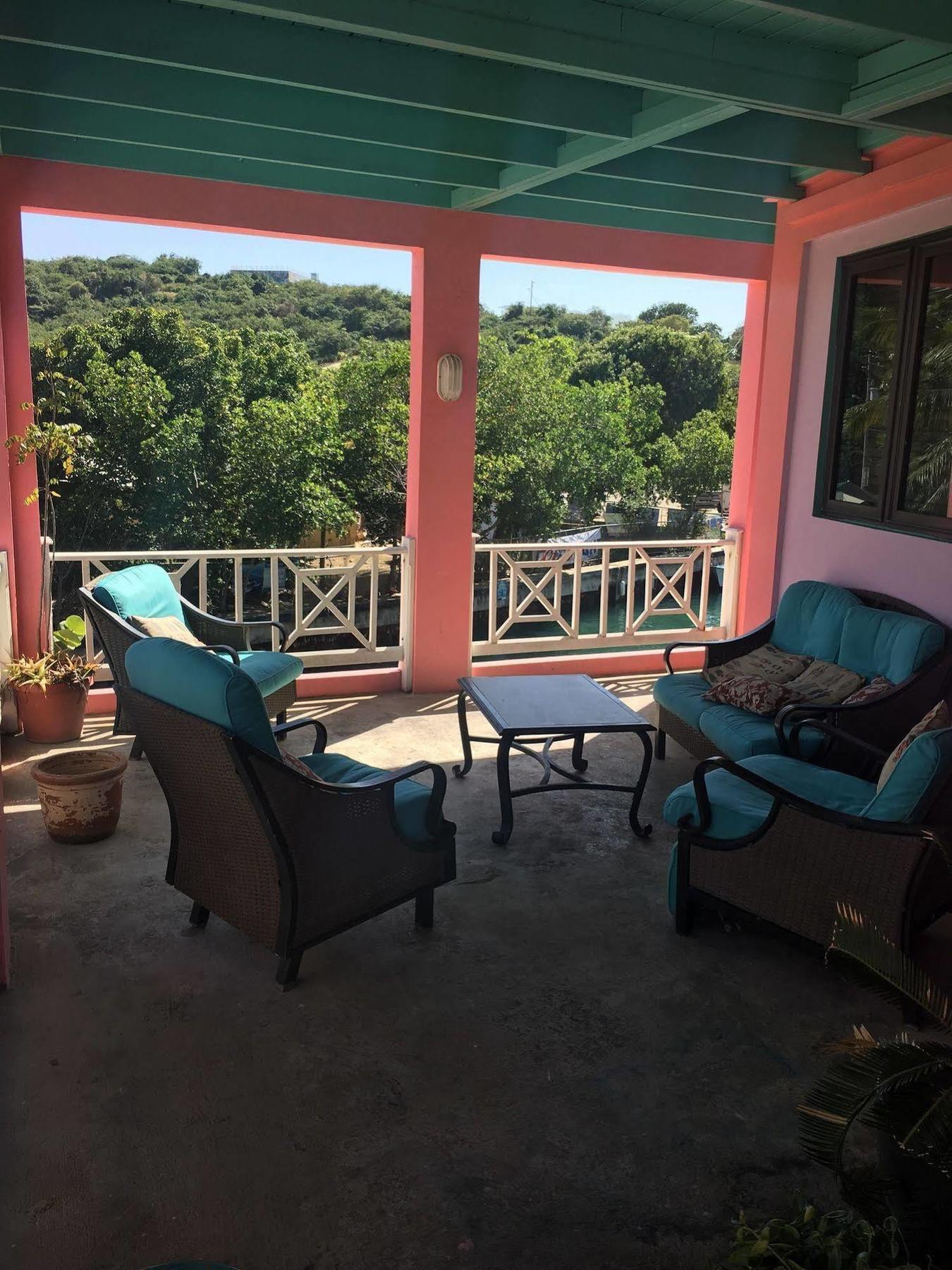 Mamacitas Inn 4*