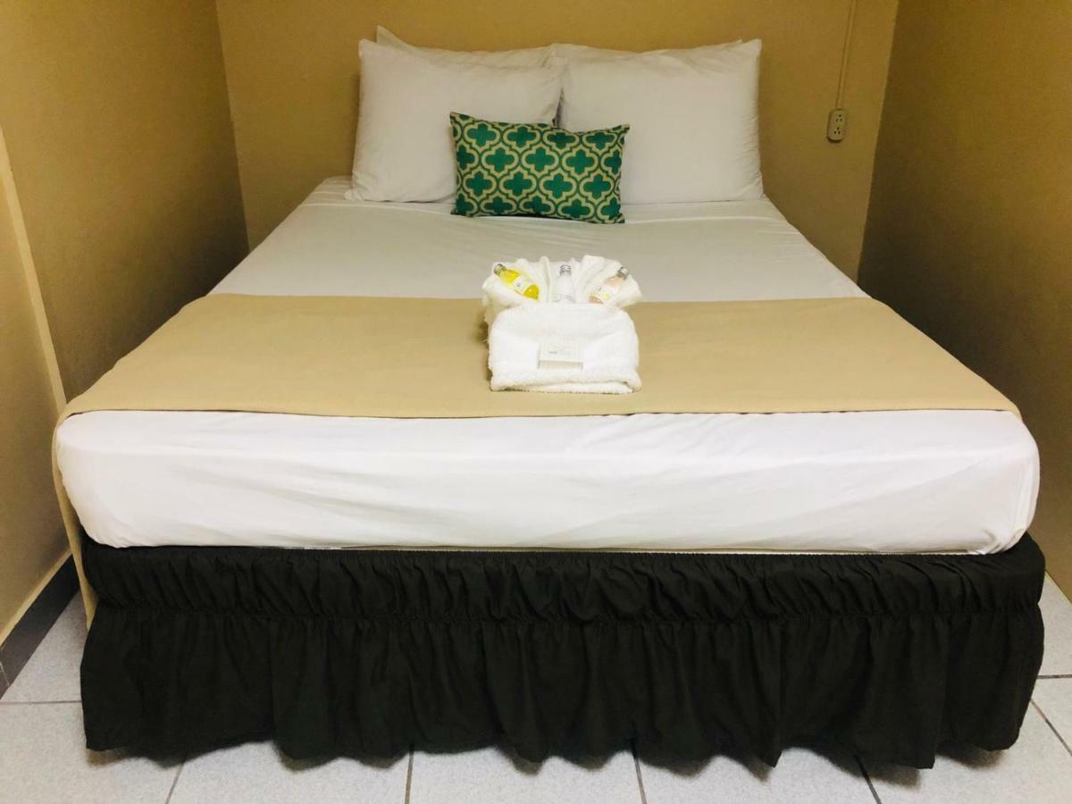 Arecibo Inn Inn 2*