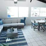 Villa Vacacional Frente Al Mar En Puerto Rico