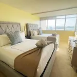 The Penthouse Sju 6Bdr+6.5Ba Sleep 20 Million$View
