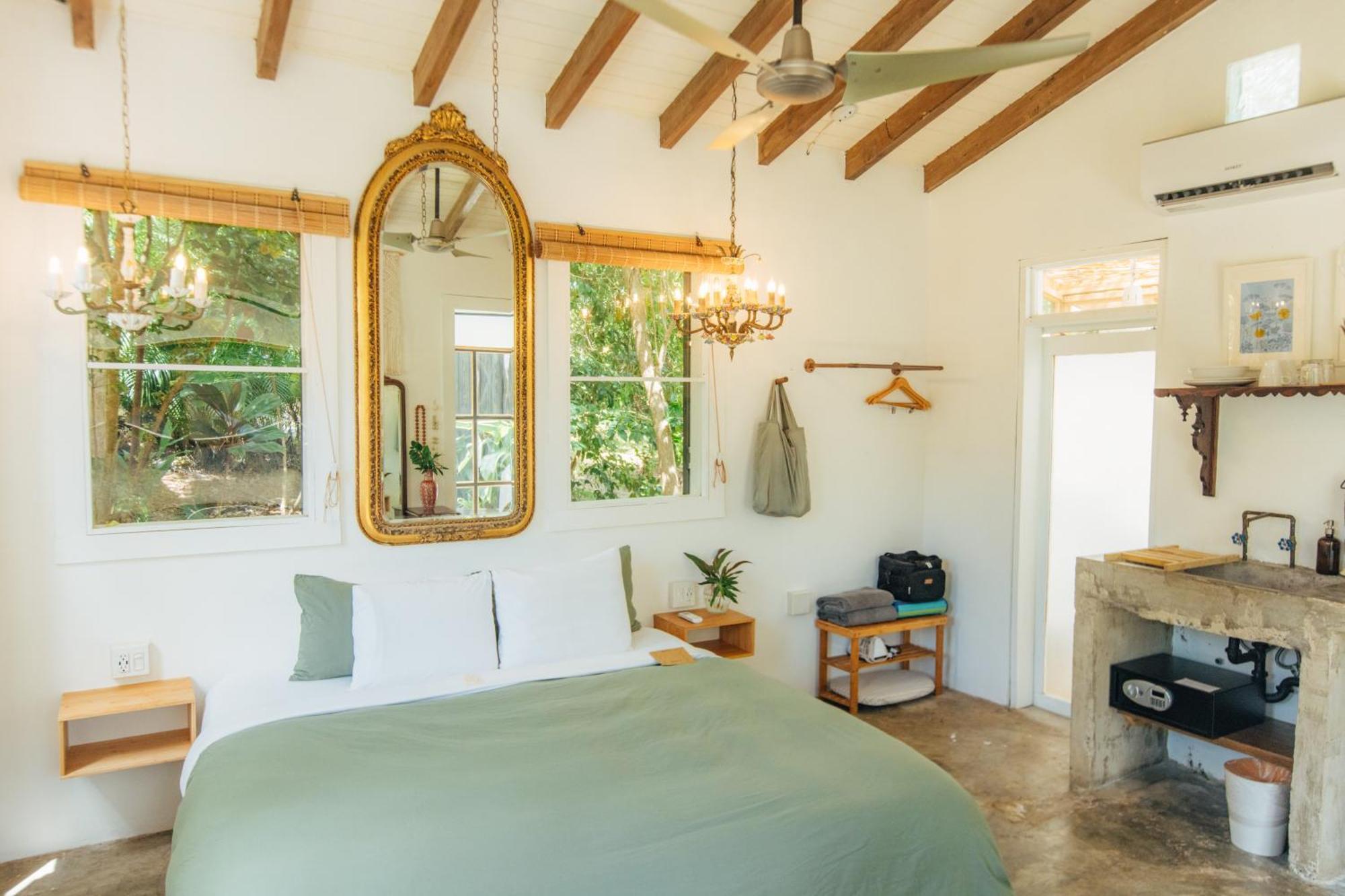 Victoria 3* Vieques