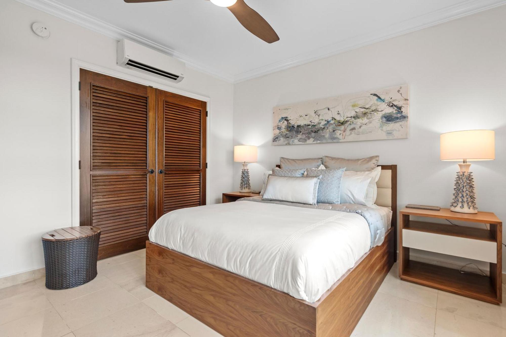Balcony With & Golf Course Views By Otium Apartment