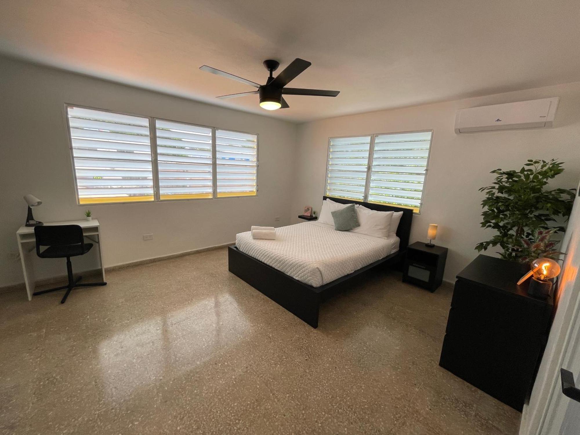Mont Offering A Loft And 3 Bedroom Steps From The Ferry *