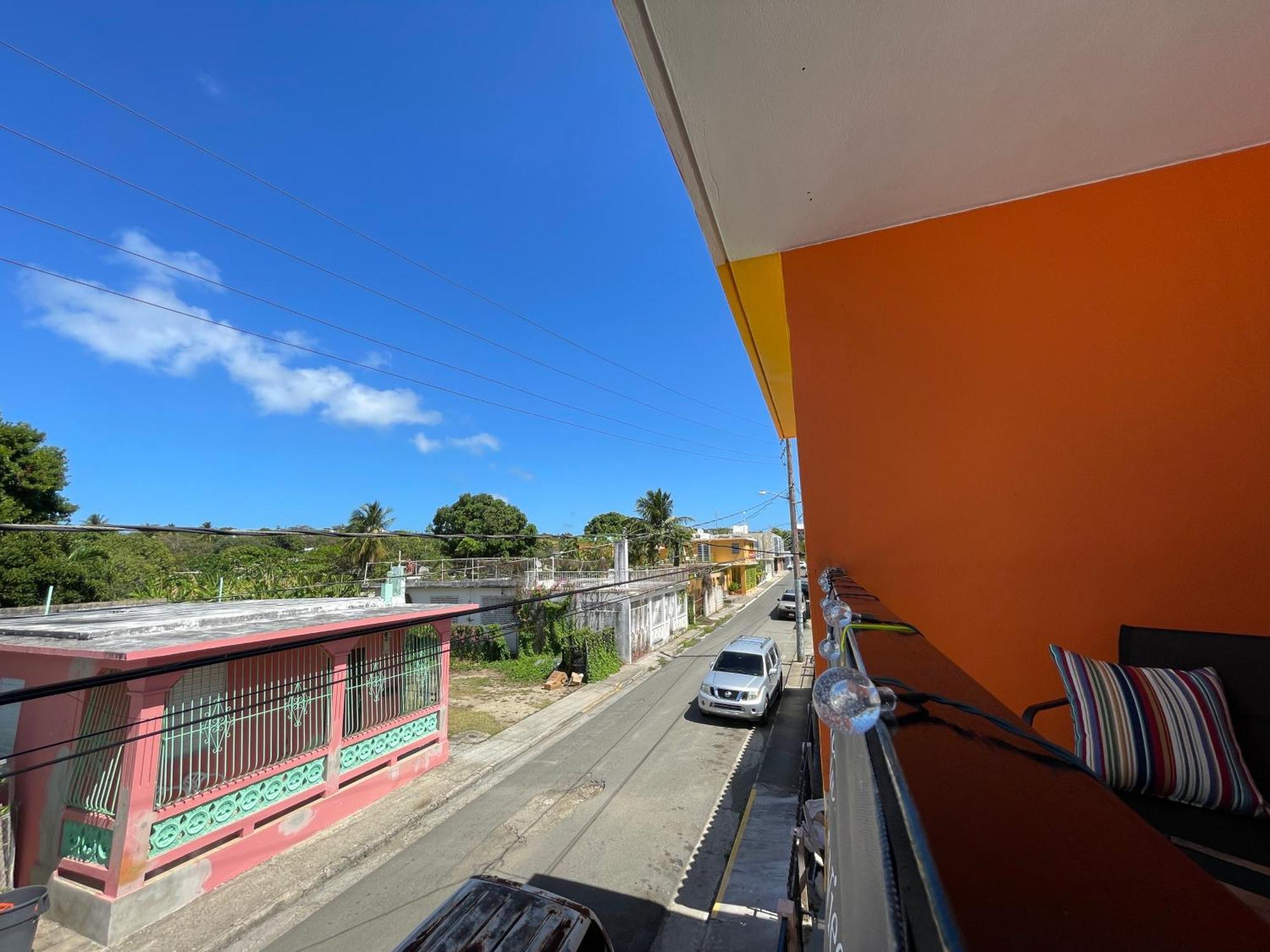 Mont Offering A Loft And 3 Bedroom Steps From The Ferry Apartment