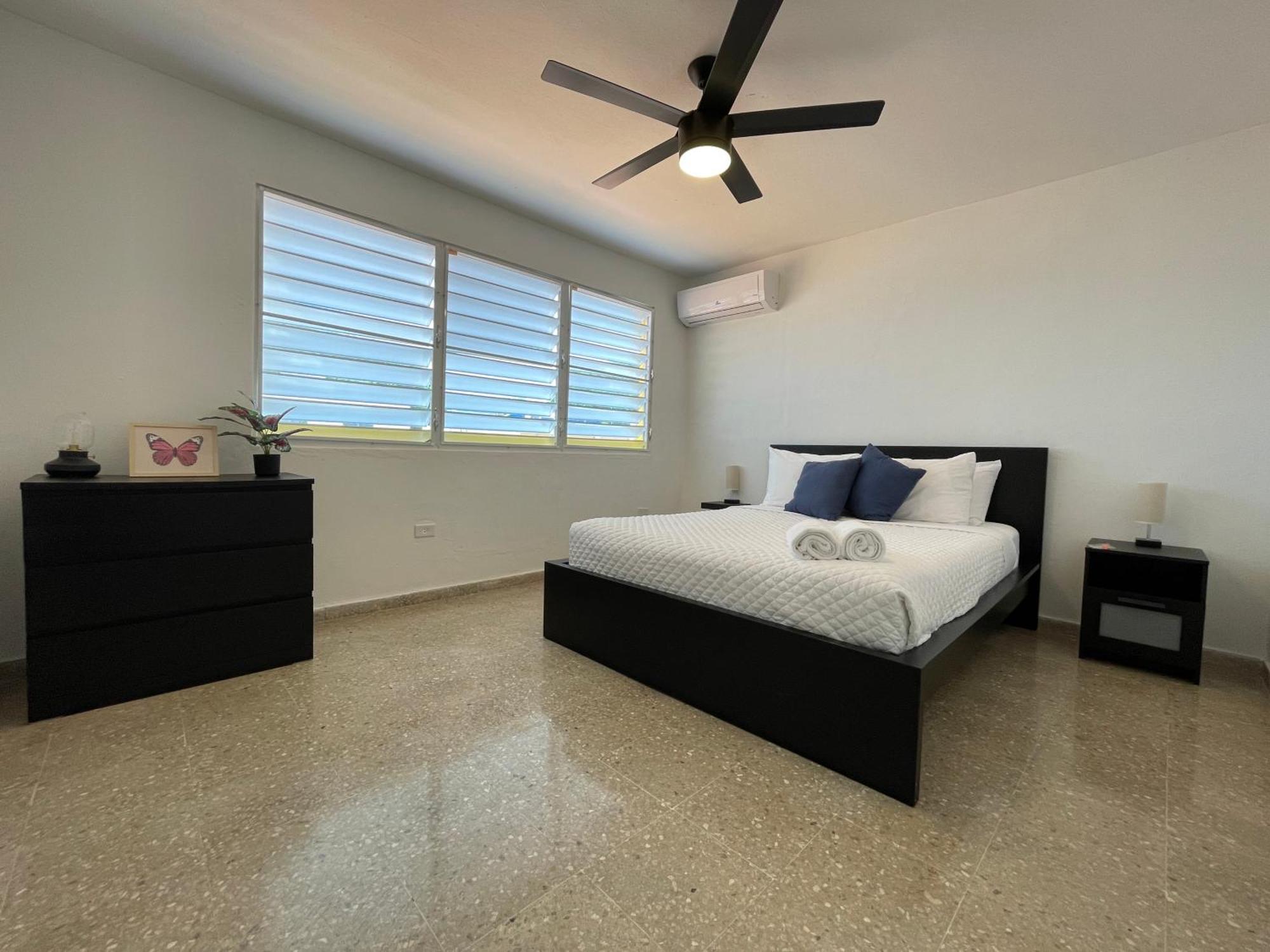 Apartment Mont Offering A Loft And 3 Bedroom Steps From The Ferry