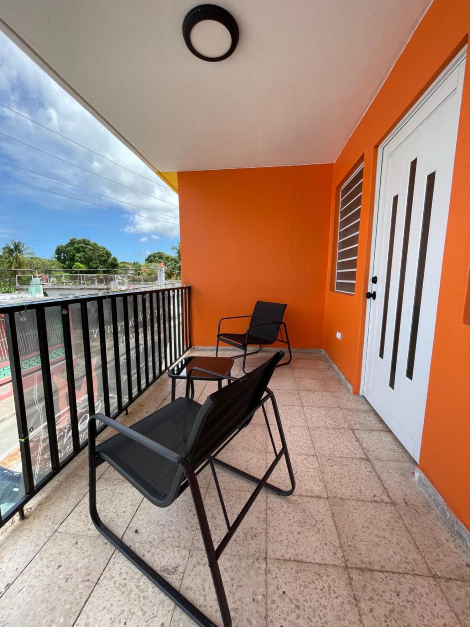 Mont Offering A Loft And 3 Bedroom Steps From The Ferry Vieques