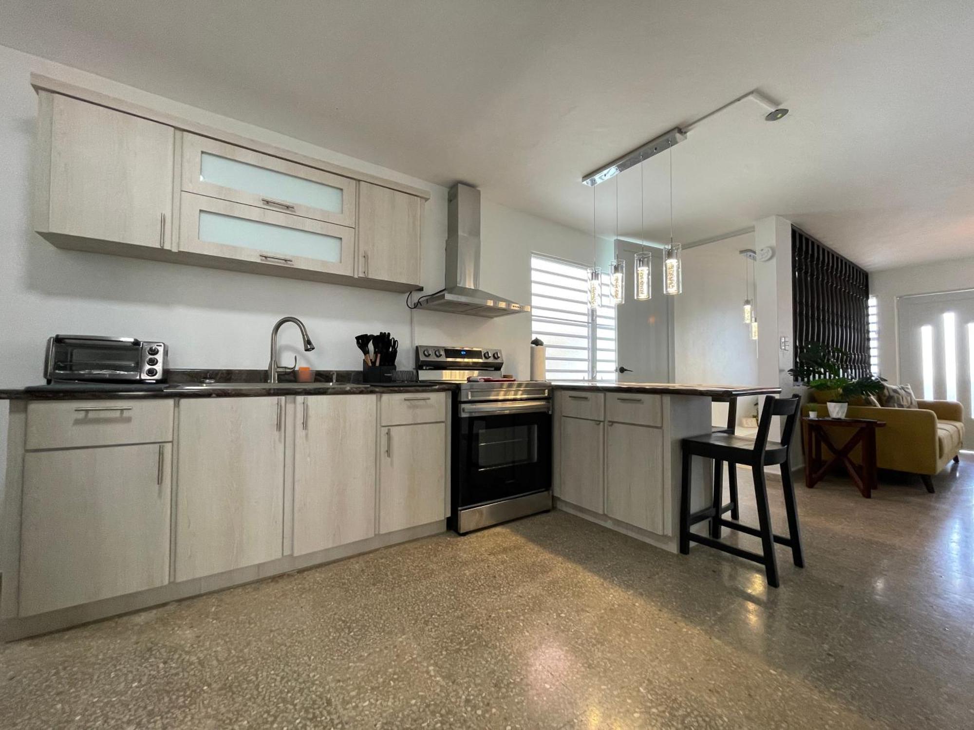 Mont Offering A Loft And 3 Bedroom Steps From The Ferry * Vieques