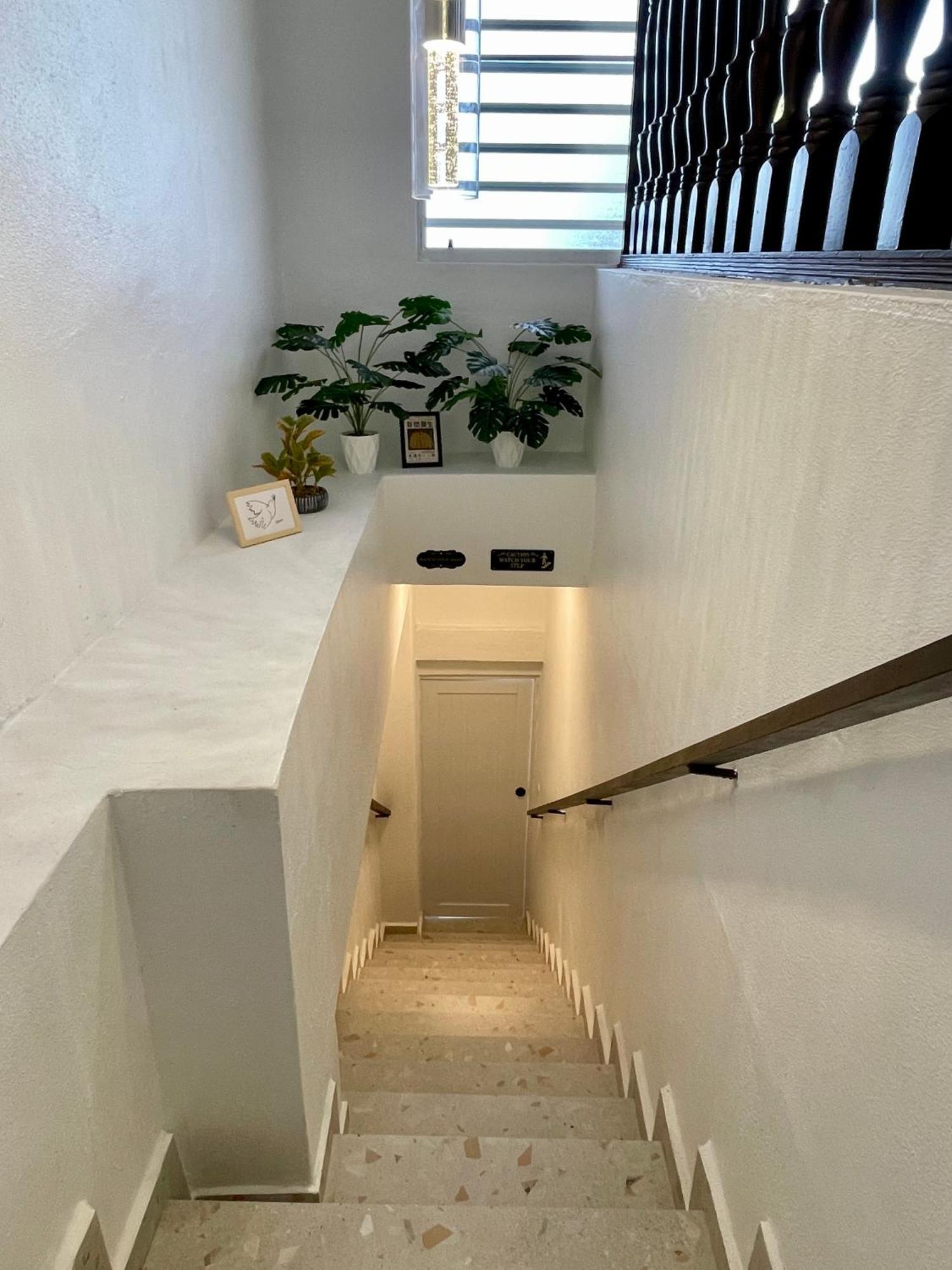 Mont Offering A Loft And 3 Bedroom Steps From The Ferry