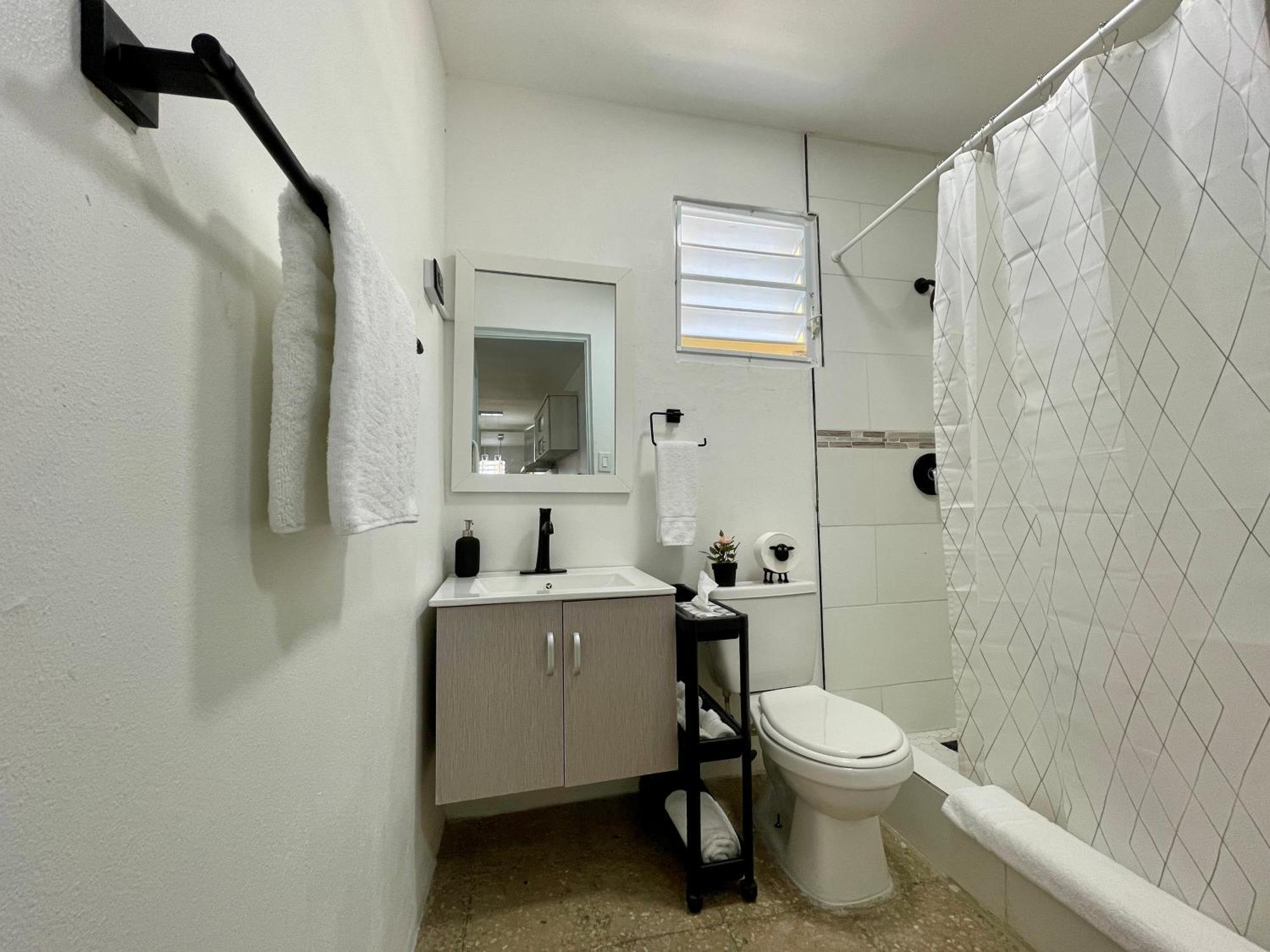 Apartment Mont Offering A Loft And 3 Bedroom Steps From The Ferry Vieques