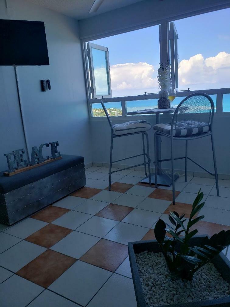 Apartment Breezy Beachfront With View Of Paradise *