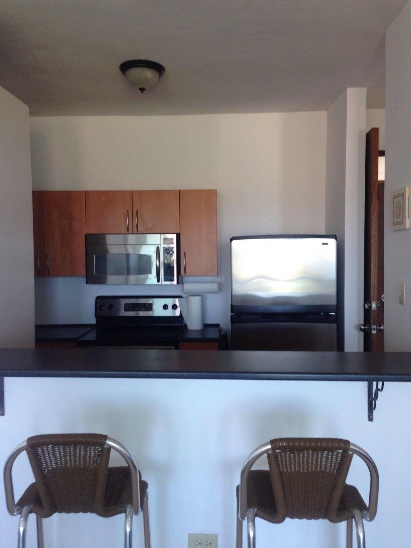 Dolphin Tower Apartment *